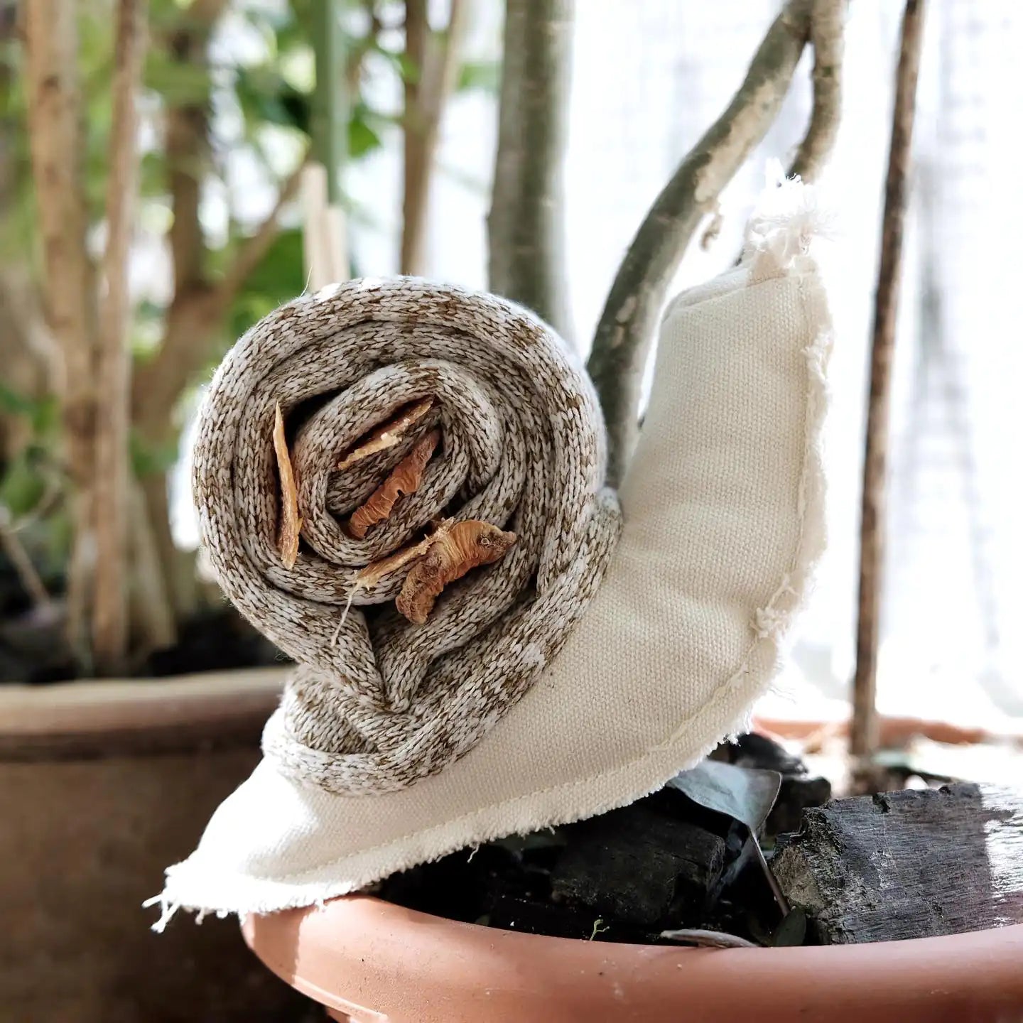Peluche de fouille Escargot - Lambwolf Collective